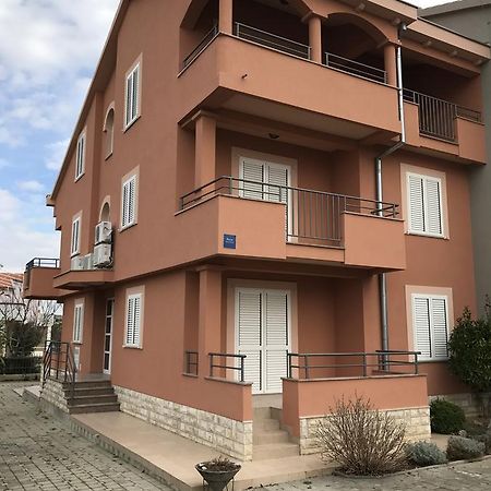 Apartments Juran Sukošan Eksteriør billede
