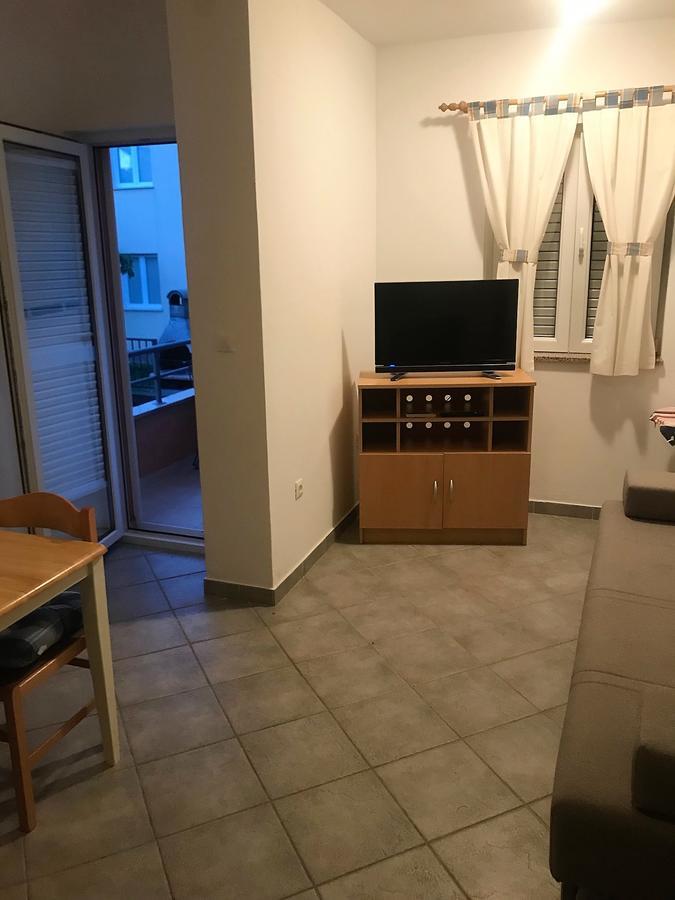 Apartments Juran Sukošan Eksteriør billede