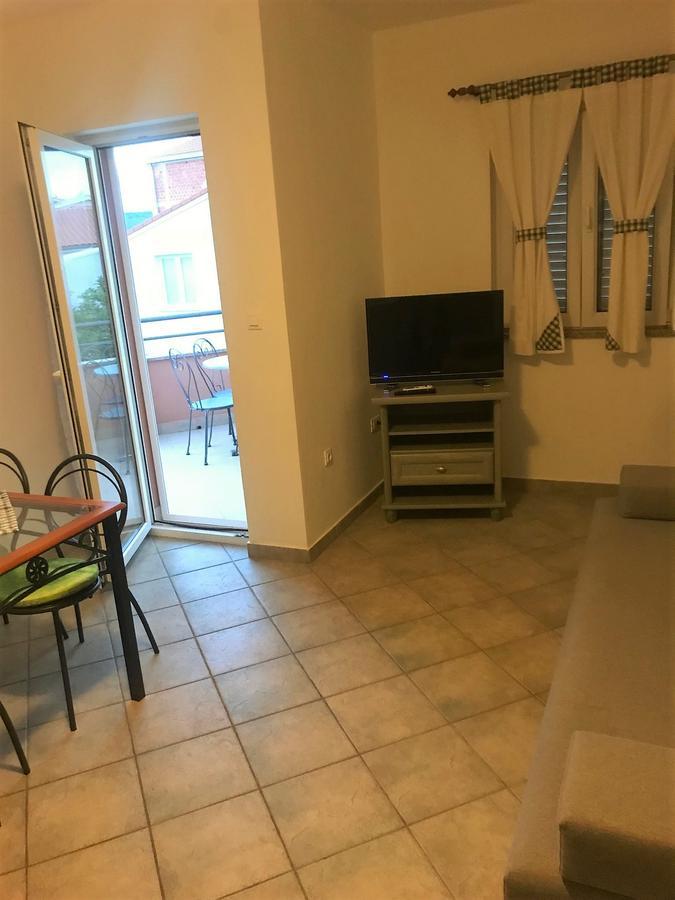 Apartments Juran Sukošan Eksteriør billede